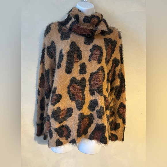 Show Me Your Mumu Women's Cheetah Fever Sweater - Picture 3 of 7